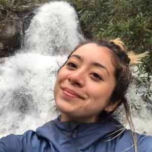 Meet your Posher, Alexandra